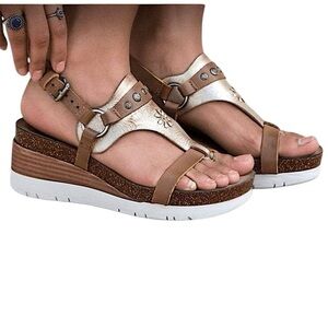 OTBT Maverick Wedge Platform Leather Sandals Stud Details Sz 9.5 From Sundance